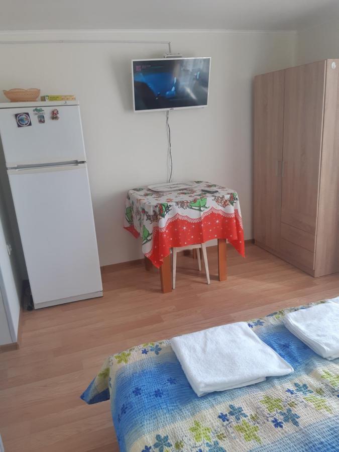 Ferienwohnung Lucian Studio Bukarest Exterior foto